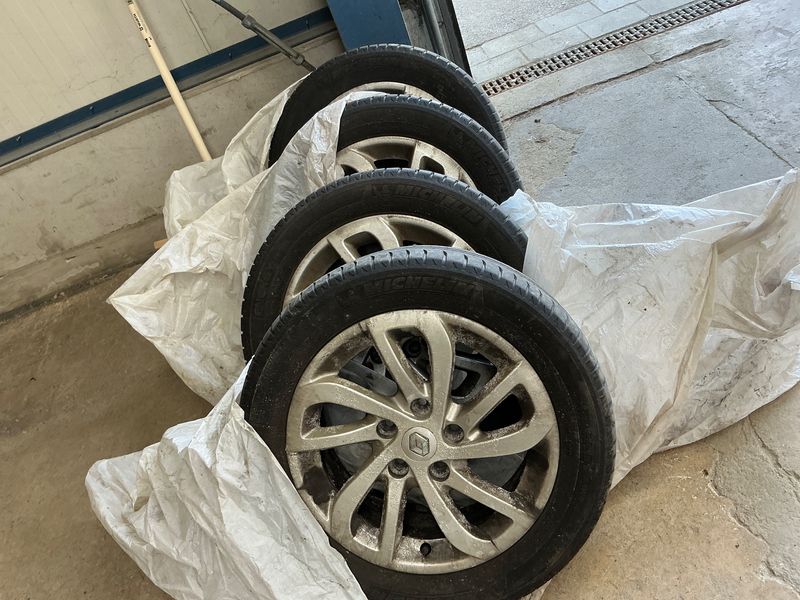 Renault Megane 1.6 Paris 2013 – снимка 15
