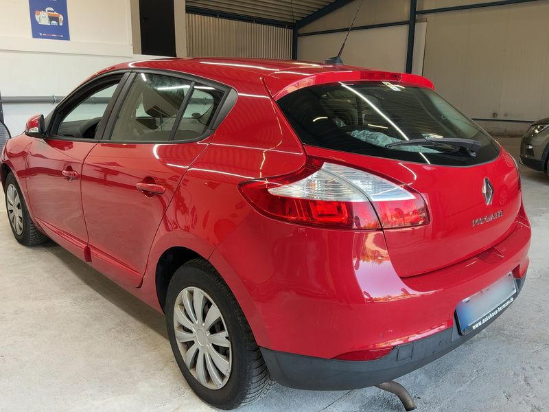 Renault Megane 1.6 Paris 2013 – снимка 6