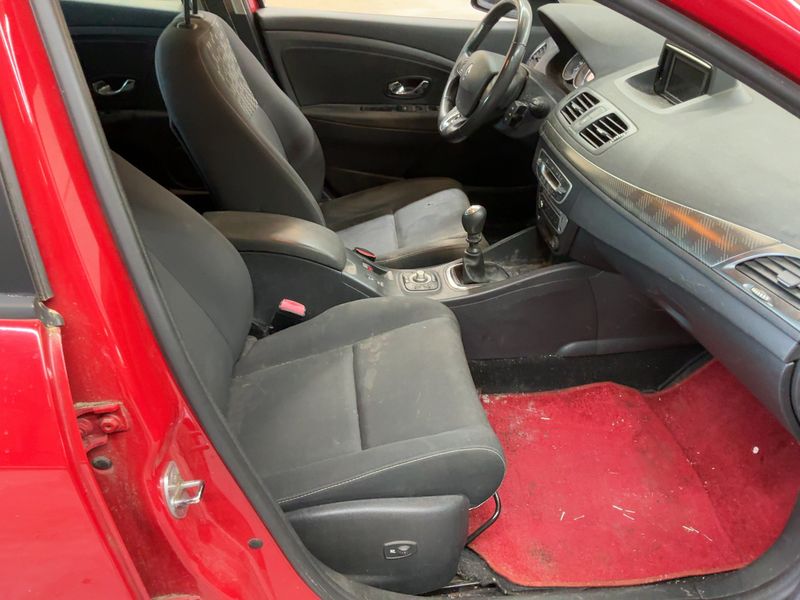 Renault Megane 1.6 Paris 2013 – снимка 17