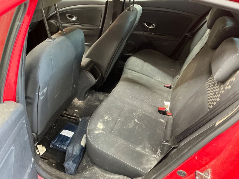 Renault Megane 1.6 Paris 2013 – снимка 35
