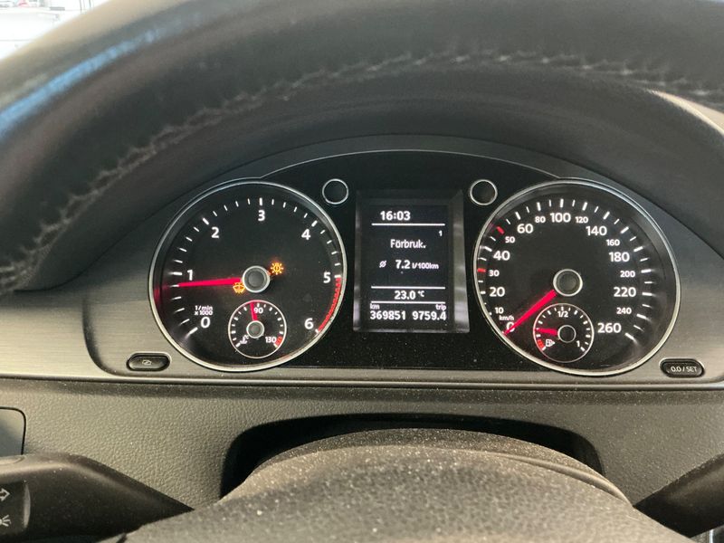 Volkswagen Passat 2.0 TDI Comfortline BlueMotion Tech 2011 – снимка 4