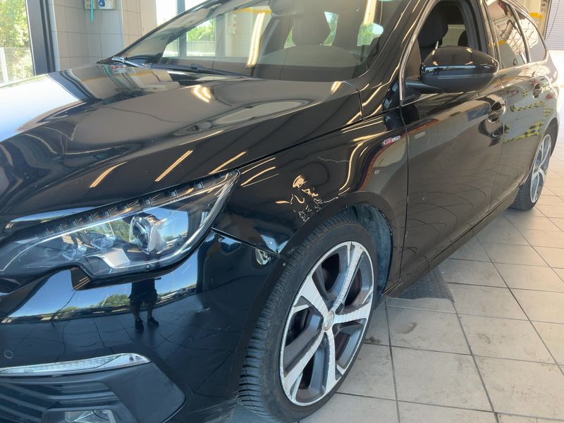 Peugeot 308 1.6 Blue-HDi GT Line 2017 – снимка 2