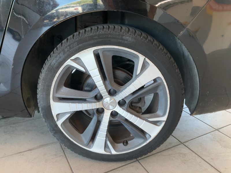 Peugeot 308 1.6 Blue-HDi GT Line 2017 – снимка 5