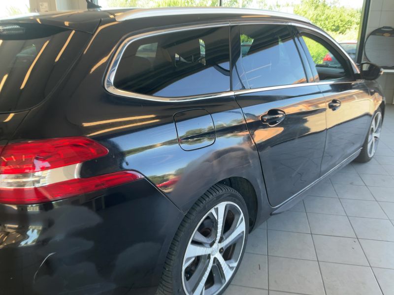 Peugeot 308 1.6 Blue-HDi GT Line 2017 – снимка 8
