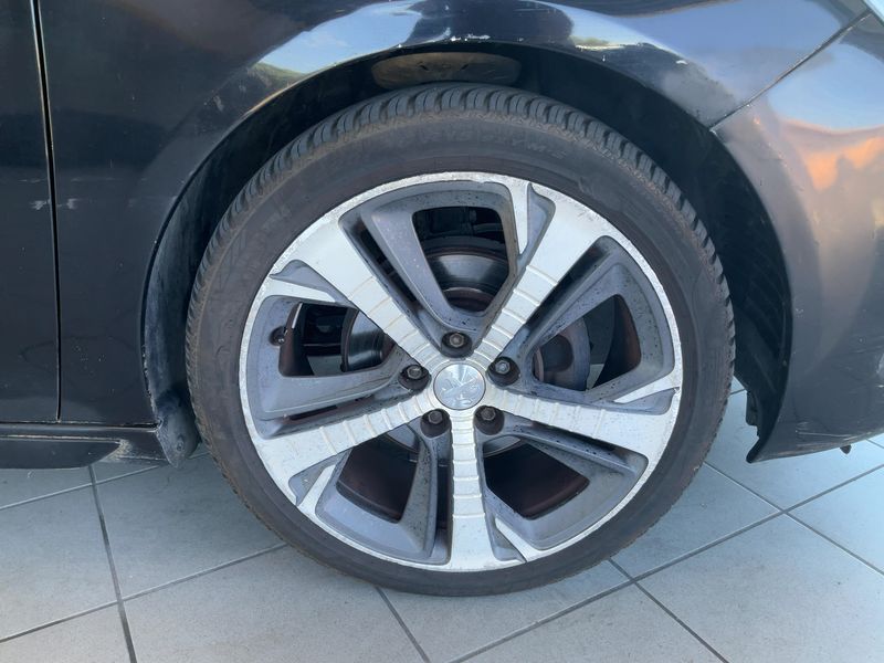 Peugeot 308 1.6 Blue-HDi GT Line 2017 – снимка 11