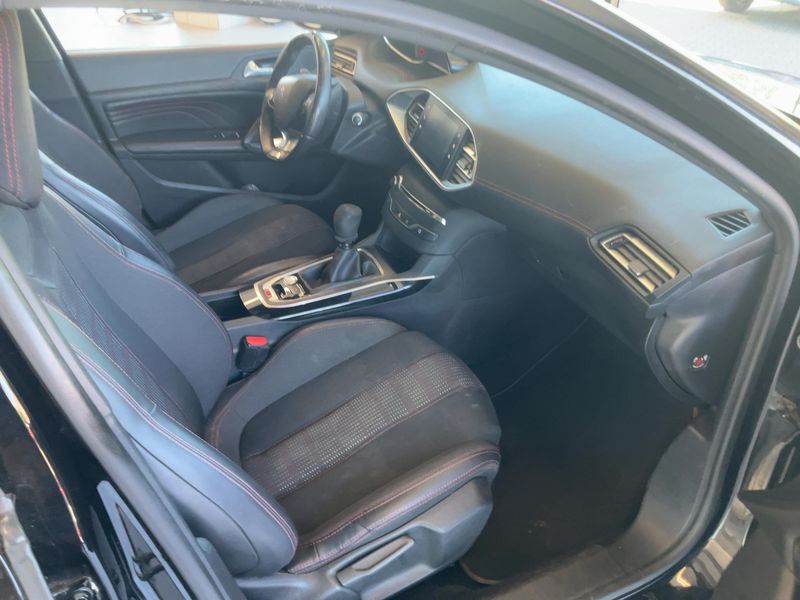 Peugeot 308 1.6 Blue-HDi GT Line 2017 – снимка 16