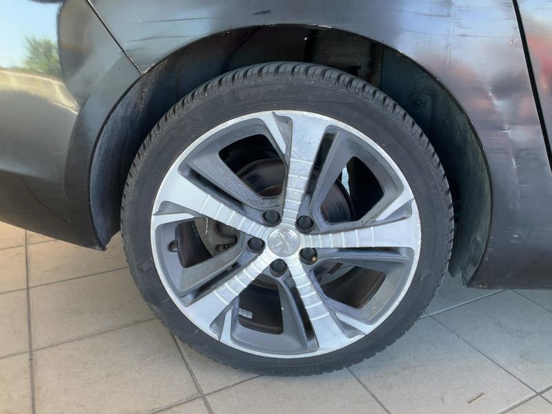 Peugeot 308 1.6 Blue-HDi GT Line 2017 – снимка 9