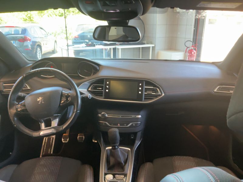 Peugeot 308 1.6 Blue-HDi GT Line 2017 – снимка 17