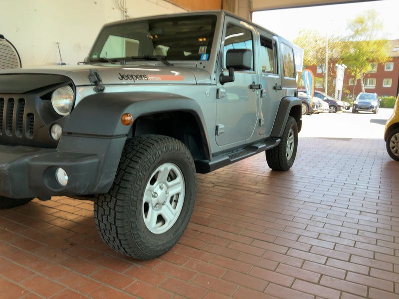 Jeep Wrangler Unlimited 3.6 V6 Golden Eagle 2015 – снимка 2