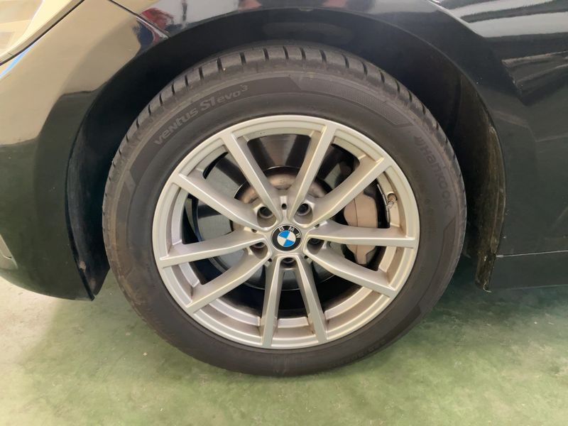 BMW 3er 330i xDrive Lounge 2022 – снимка 3