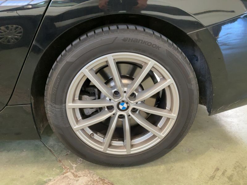 BMW 3er 330i xDrive Lounge 2022 – снимка 5