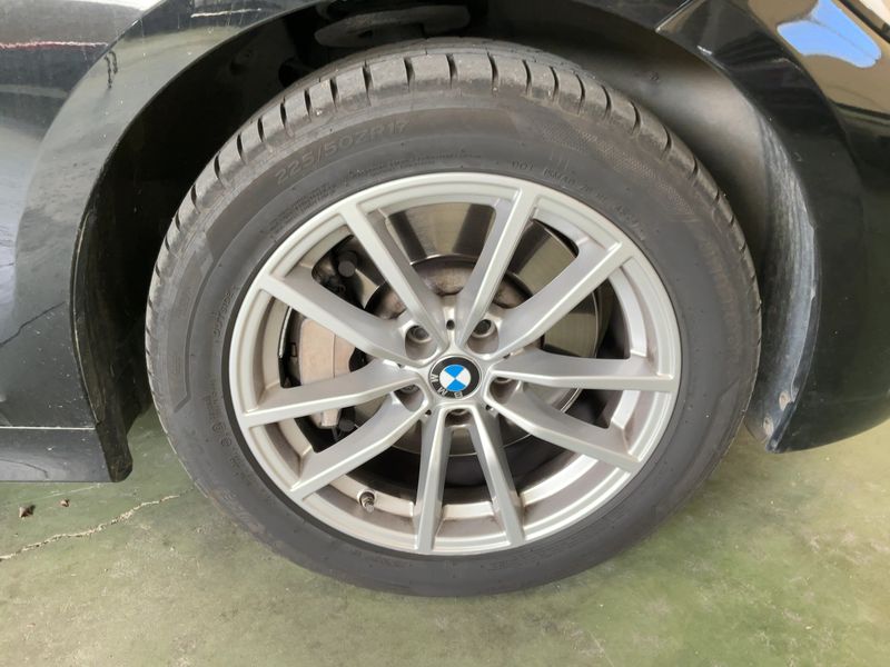 BMW 3er 330i xDrive Lounge 2022 – снимка 11