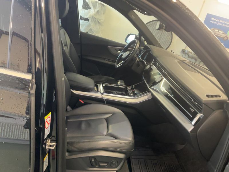 Audi Q7 55 TFSI Mild-Hybrid quattro S line 2022 – снимка 16