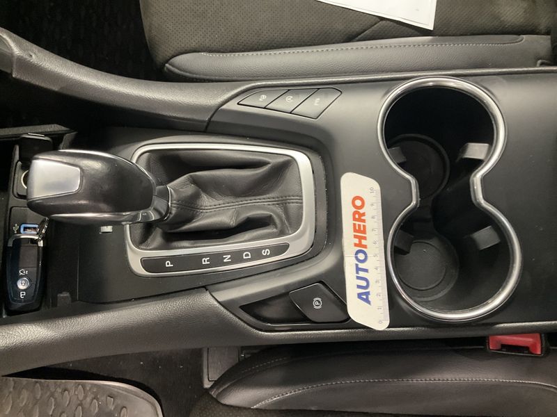 Ford Mondeo 1.5 EcoBoost Titanium 2019 – снимка 28