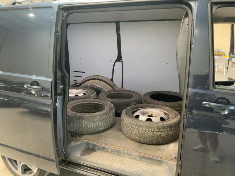 Volkswagen T6 Transporter 2.0 TDI Kasten 4Motion 2019 – снимка 20