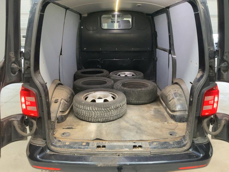 Volkswagen T6 Transporter 2.0 TDI Kasten 4Motion 2019 – снимка 16
