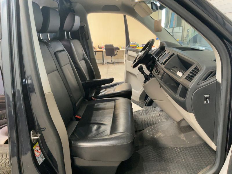 Volkswagen T6 Transporter 2.0 TDI Kasten 4Motion 2019 – снимка 17