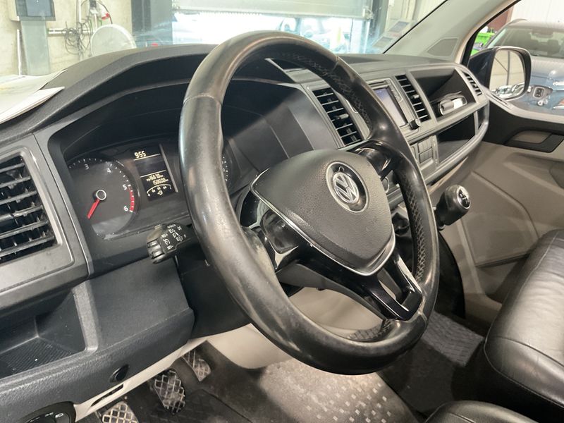 Volkswagen T6 Transporter 2.0 TDI Kasten 4Motion 2019 – снимка 30