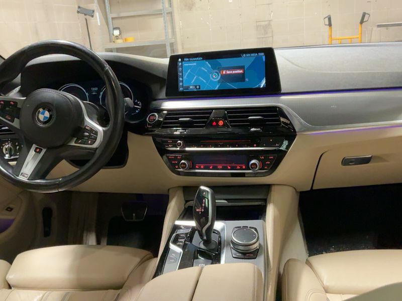 BMW 5er 540i xDrive M Sport 2018 – снимка 17