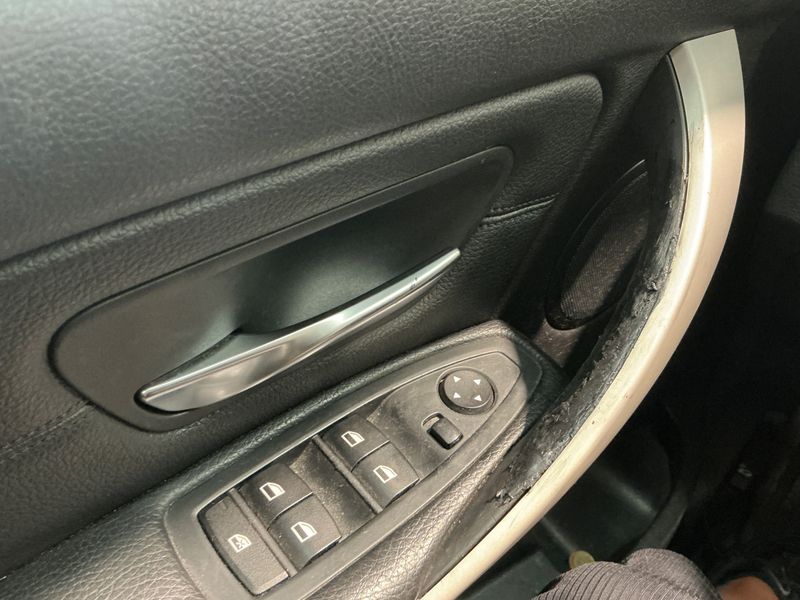BMW 3er 318d Business 2015 – снимка 24