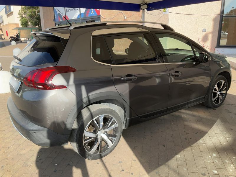 Peugeot 2008 1.5 Blue-HDi Allure 2018 – снимка 8