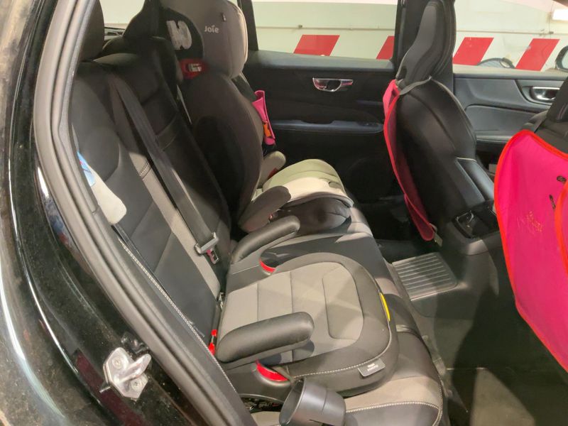 Volvo V60 2.0 T6 Plug-in Hybrid R Design AWD 2020 – снимка 19