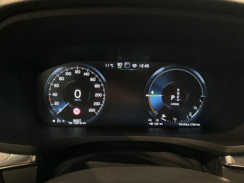 Volvo V60 2.0 T6 Plug-in Hybrid R Design AWD 2020 – снимка 18