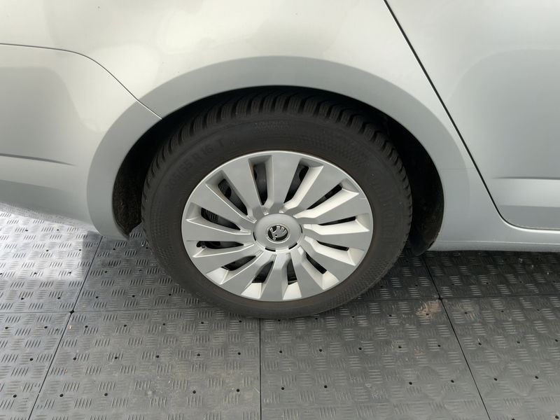 Skoda Octavia 2.0 TDI Ambition 2015 – снимка 9
