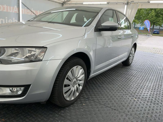 Skoda Octavia 2.0 TDI Ambition 2015 – снимка 2