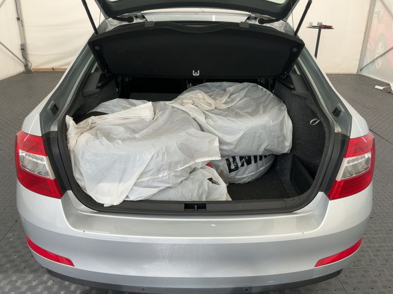 Skoda Octavia 2.0 TDI Ambition 2015 – снимка 16