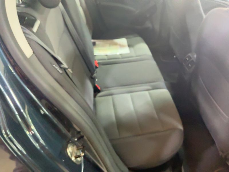Volkswagen Golf VI 2.0 TDI Comfortline BlueMotion Tech 2011 – снимка 19