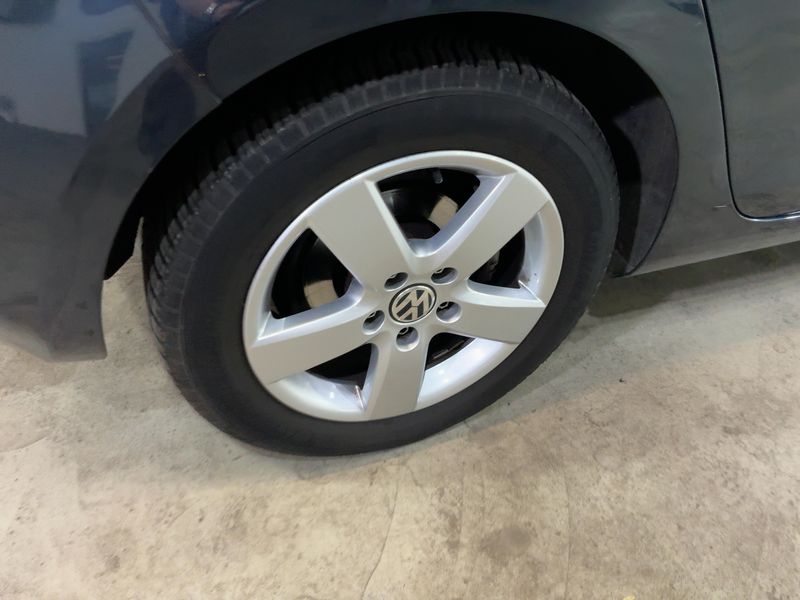 Volkswagen Golf VI 2.0 TDI Comfortline BlueMotion Tech 2011 – снимка 9