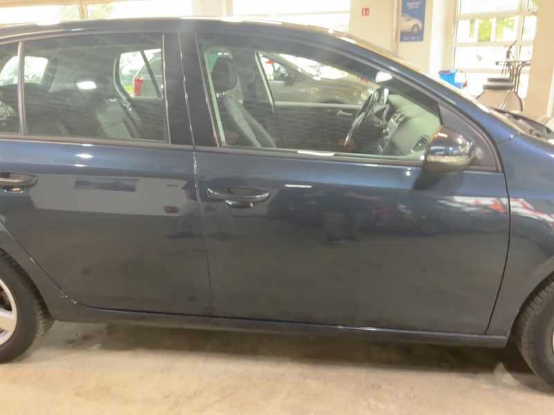 Volkswagen Golf VI 2.0 TDI Comfortline BlueMotion Tech 2011 – снимка 10