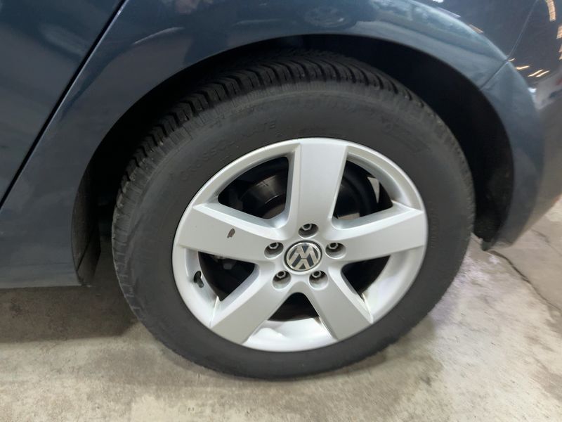 Volkswagen Golf VI 2.0 TDI Comfortline BlueMotion Tech 2011 – снимка 5
