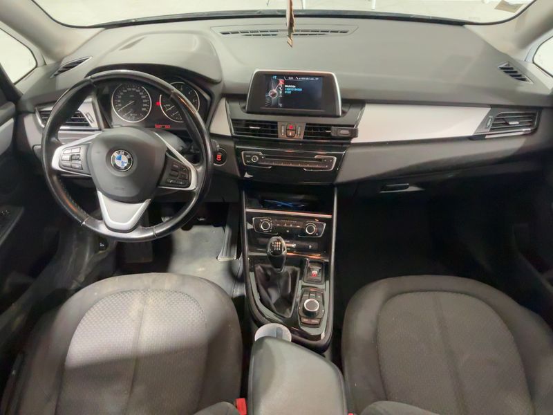 BMW 2er 214d Active Tourer Premiere 2016 – снимка 17