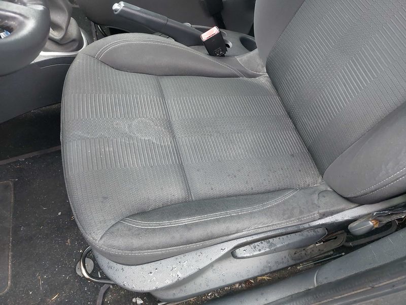 Renault Clio 1.5 dCi Dynamique 2010 – снимка 30