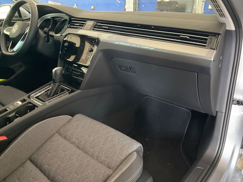 Volkswagen Passat 2.0 TDI Business 2023 – снимка 21