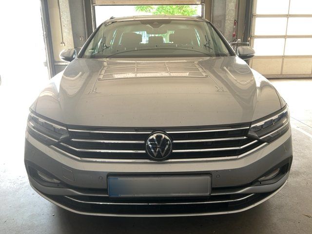 Volkswagen Passat 2.0 TDI Business 2023 – снимка 14