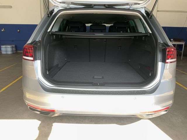 Volkswagen Passat 2.0 TDI Business 2023 – снимка 15