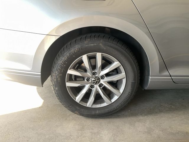 Volkswagen Passat 2.0 TDI Business 2023 – снимка 9