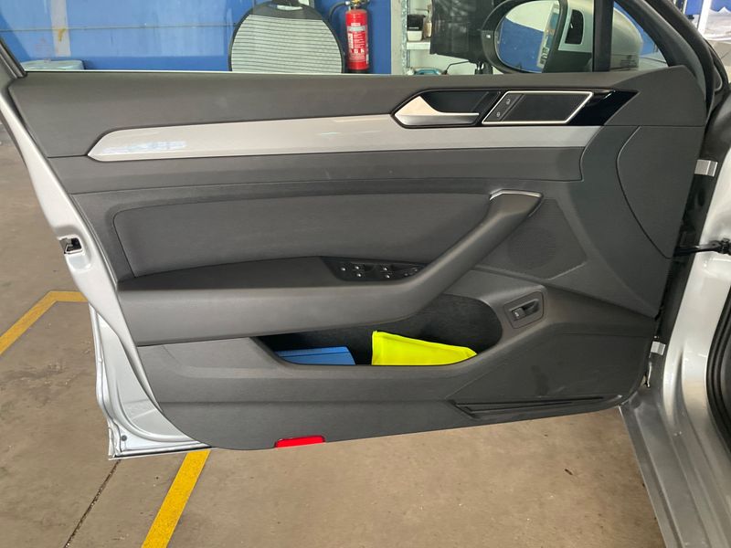 Volkswagen Passat 2.0 TDI Business 2023 – снимка 22