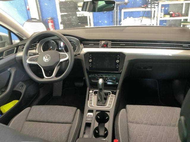 Volkswagen Passat 2.0 TDI Business 2023 – снимка 17