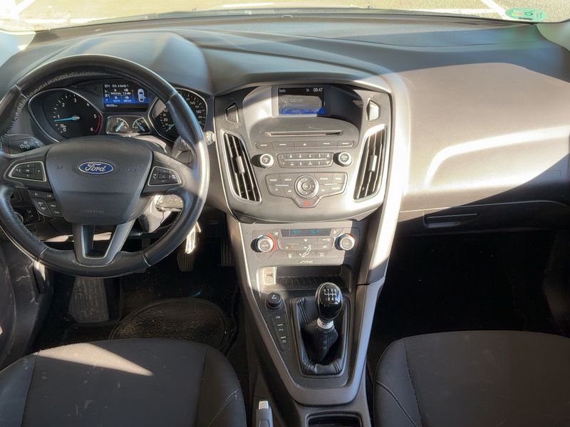 Ford Focus 1.5 TDCi Trend + 2015 – снимка 17