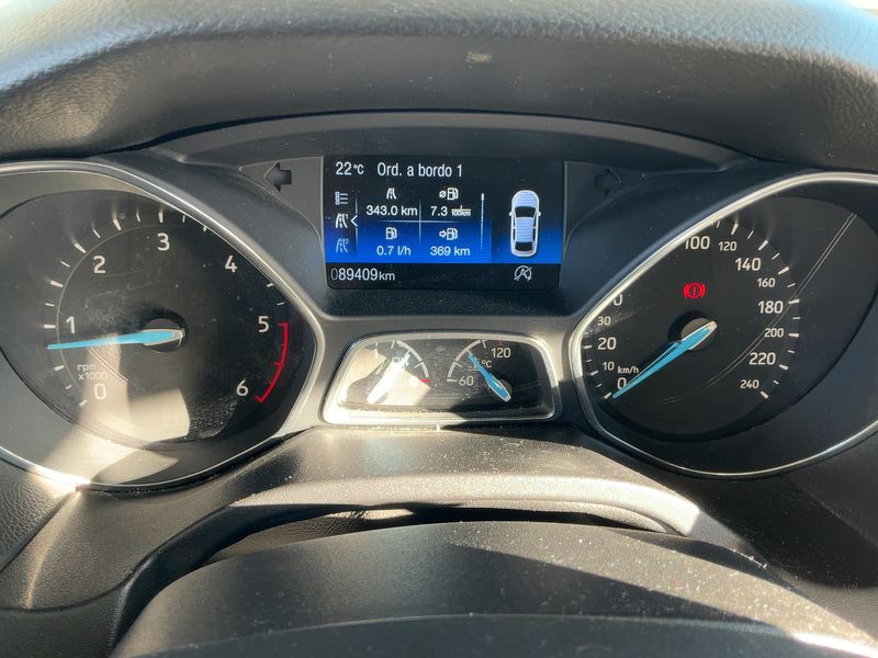 Ford Focus 1.5 TDCi Trend + 2015 – снимка 18