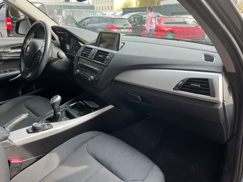 BMW 1er 118i 2013 – снимка 26