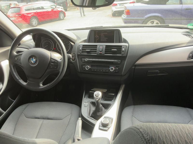 BMW 1er 118i 2013 – снимка 17