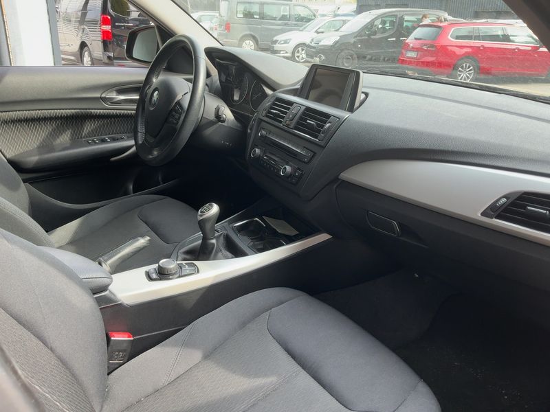 BMW 1er 118i 2013 – снимка 16