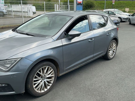 Seat Leon 1.2 TSI Connect 2017 – снимка 2