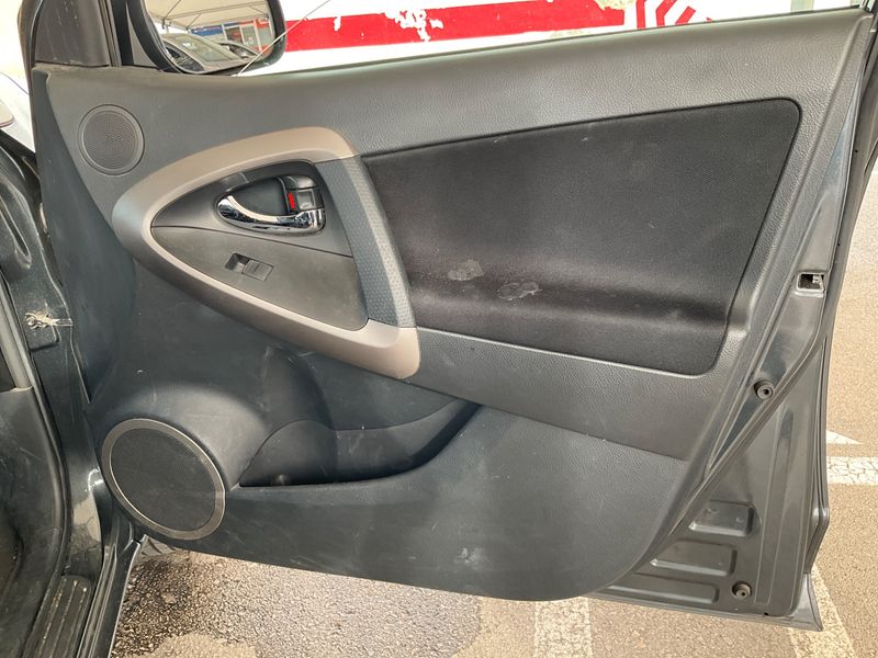 Toyota RAV 4 2.2 Turbodiesel Sol 2008 – снимка на щета