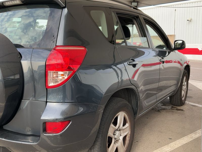 Toyota RAV 4 2.2 Turbodiesel Sol 2008 – снимка на щета